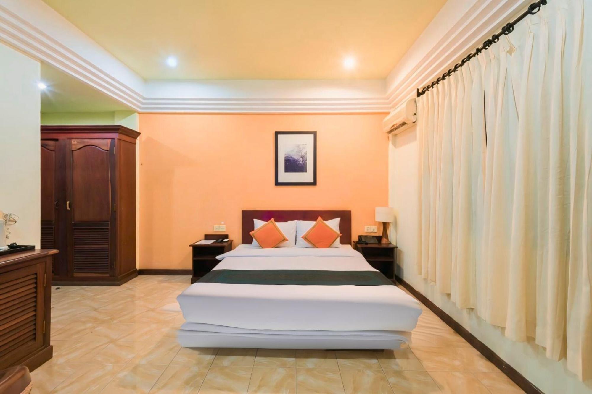 Vplus Hotel Siem Reap Zewnętrze zdjęcie