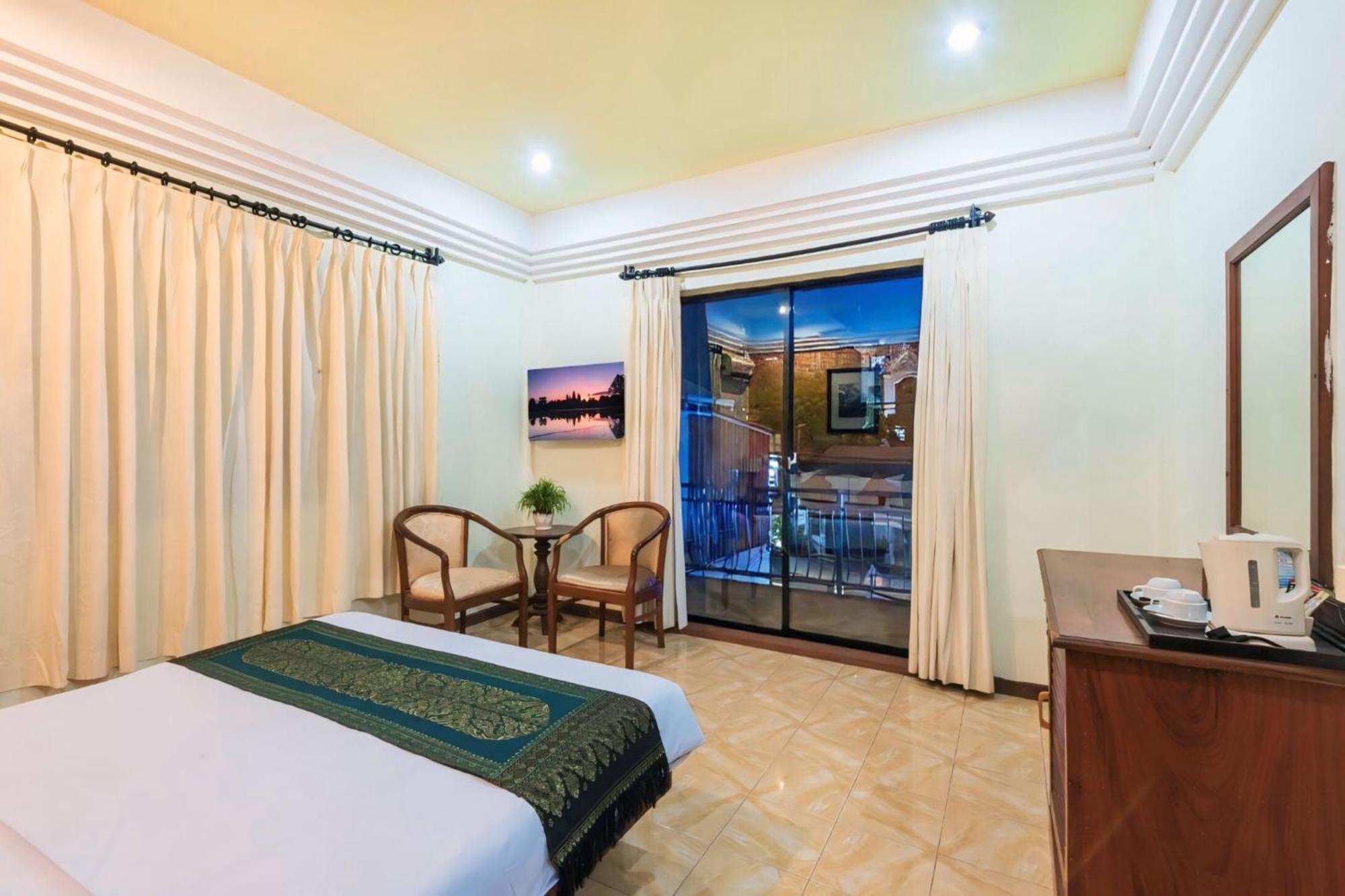 Vplus Hotel Siem Reap Zewnętrze zdjęcie