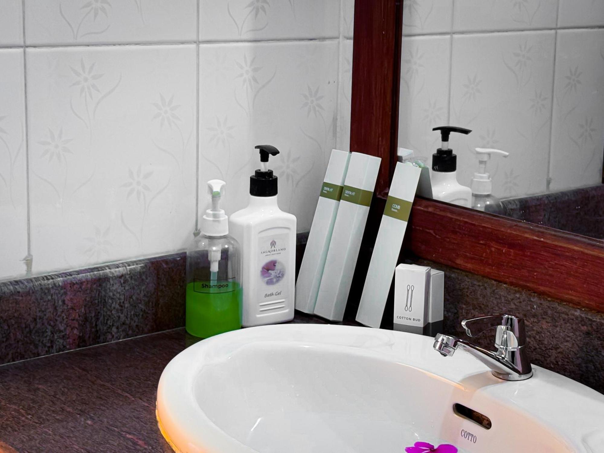 Vplus Hotel Siem Reap Zewnętrze zdjęcie